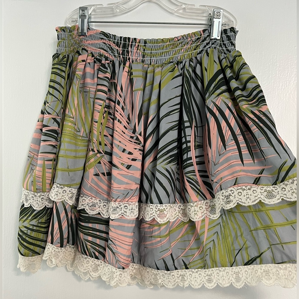 SUR LA PLAGE***Gorgeous Versace Style Leaves Skirt***Small $168 - Picture 3 of 3